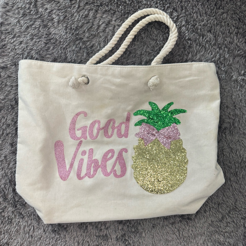 Canvas Tote with Glitter Pineapple Design